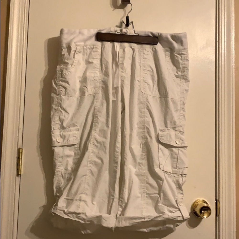 White Calvin Klein cargo capris